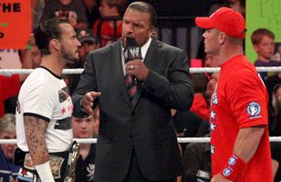 John Cena oraz CM Punk stanęli po stronie Triple H'a