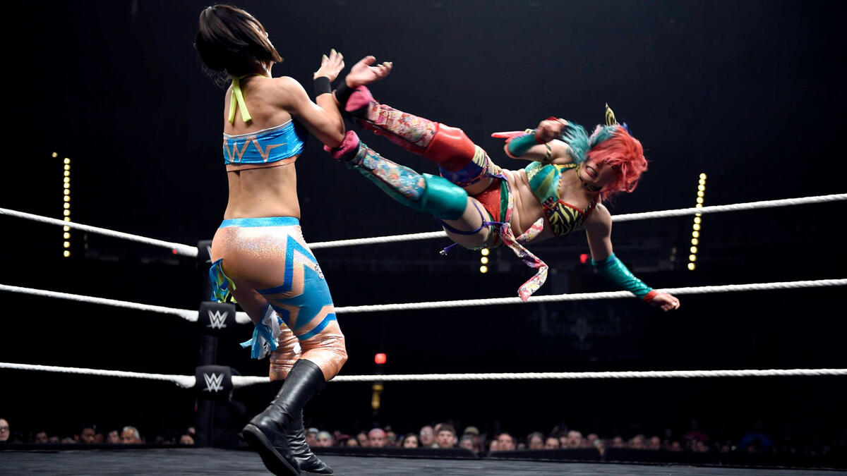 As with previous NXT Women's Championship bouts, the crowd was satiated with amazing grappling that transcended gender. 