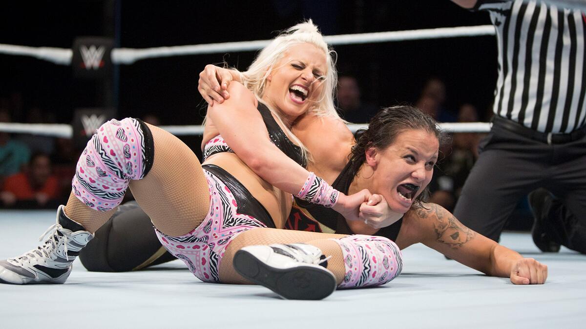 WWE Photo