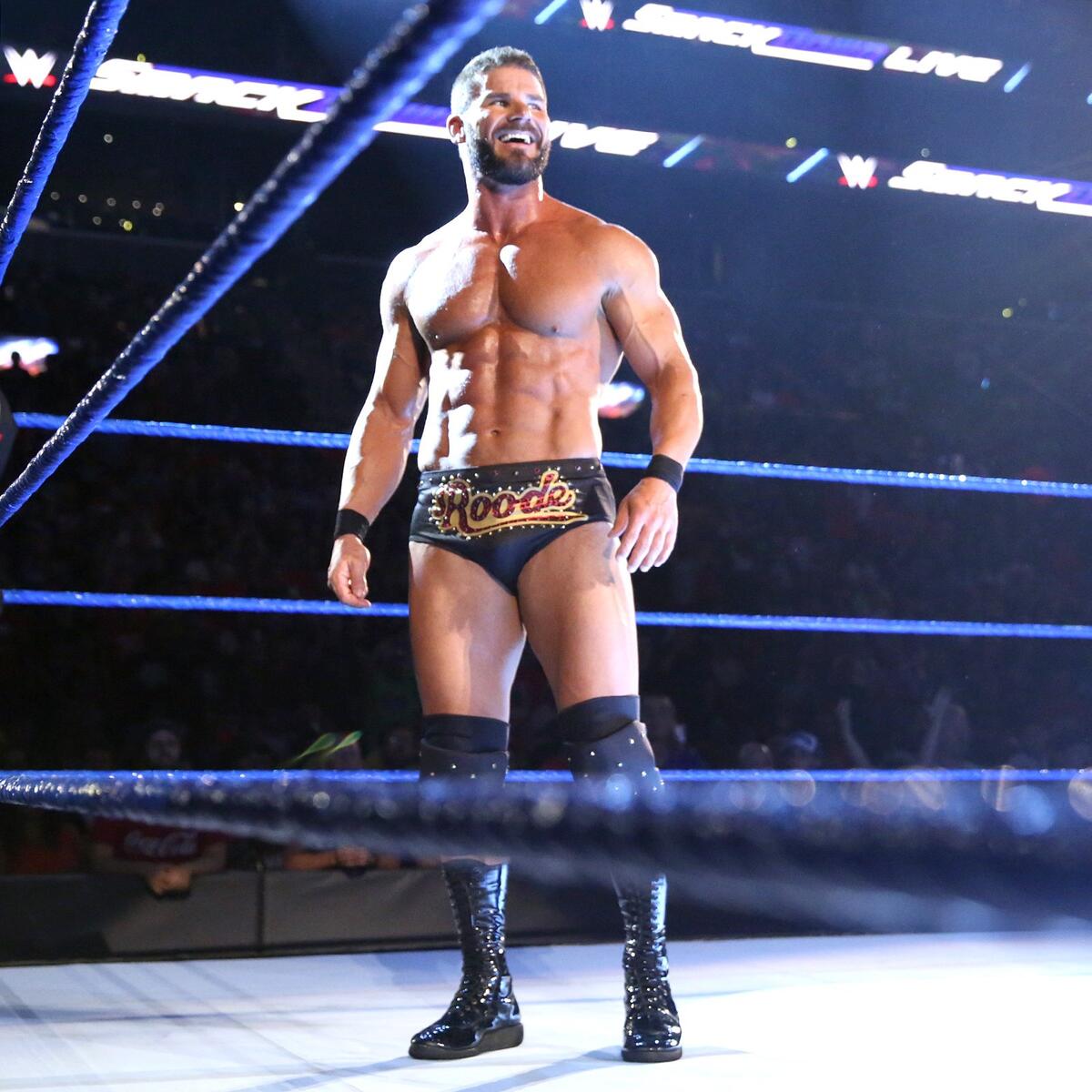 http://www.wwe.com/f/styles/gallery_img_l/public/all/2017/08/040_SD_08222017rf_0402--cdf2740cd45a42159d0cd3c6b018f2b6.jpg