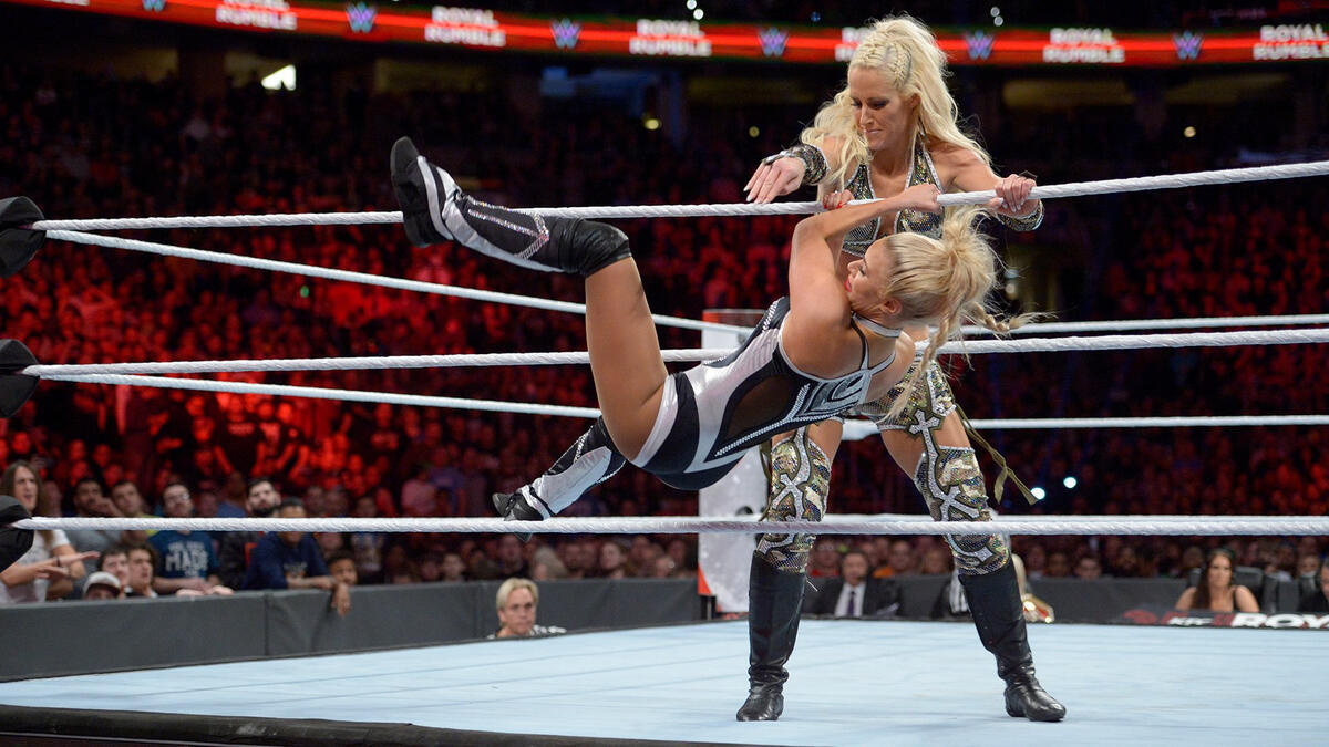 Former Divas and Women's Champion Michelle McCool returns and eliminates five Superstars, including Lana.