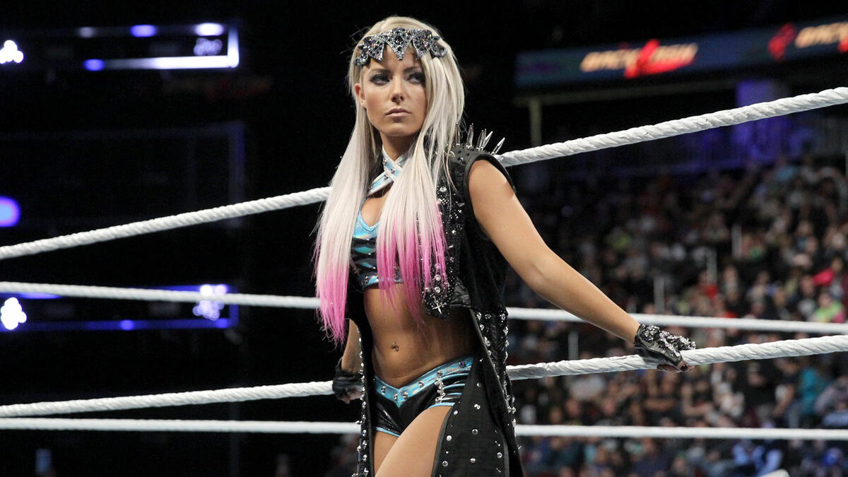Alexa Bliss is intent on winning back the Raw Women's Title from her former friend.