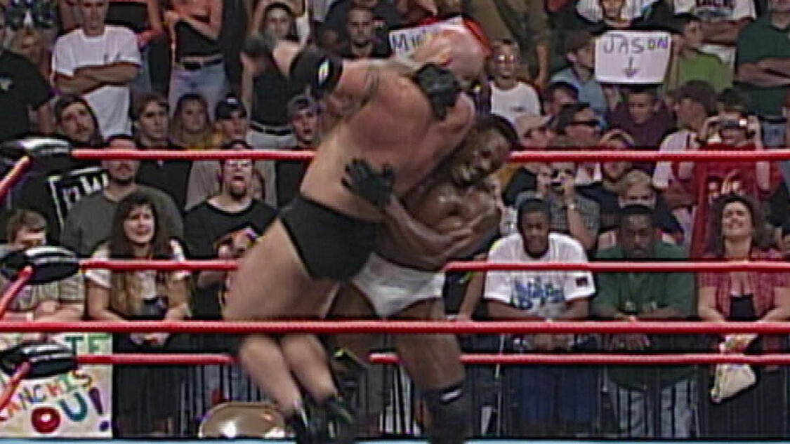 Resultado de imagem para goldberg vs booker t