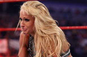 Kharma attacked Michelle McCool at Extreme Rules