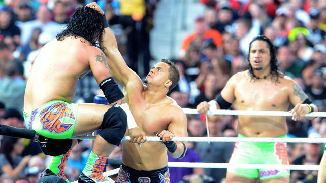 Primo & Epico battle The Usos and Tyson Kidd & Justin Gabriel at WrestleMania XXVIII