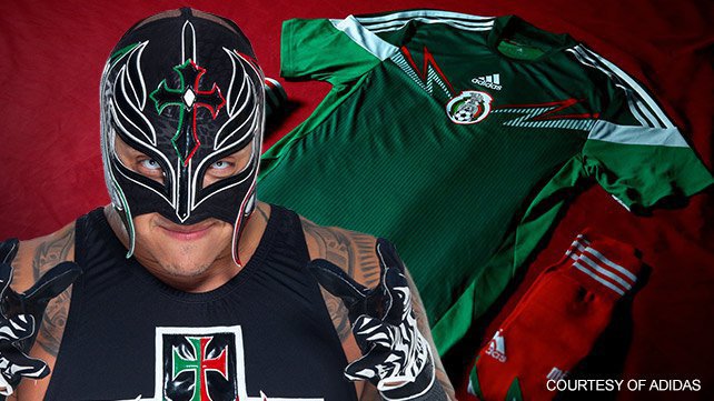 Rey Mysterio and Mexico's World Cup jersey