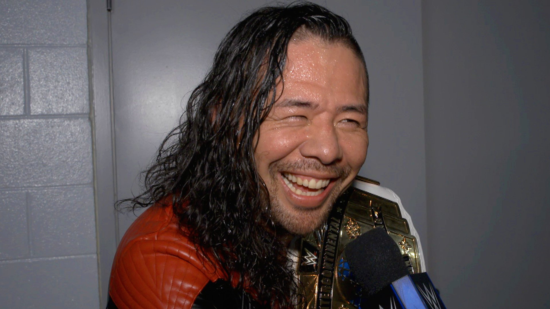 Shinsuke Nakamura shows his strength: WWE.com Exclusive, July 23