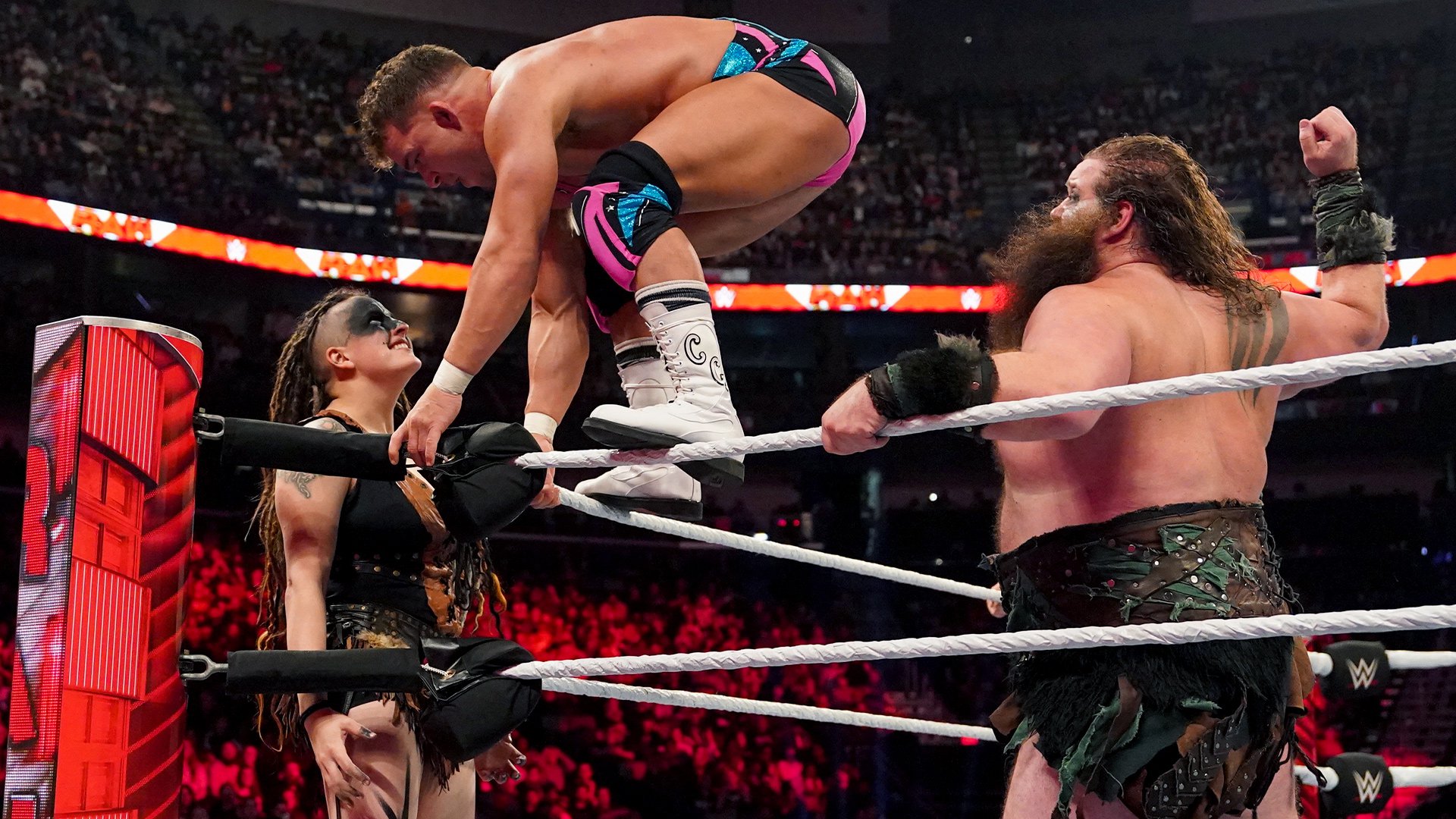 WWE, Fanatics Set Long-Term Sports and Entertainment Partnership