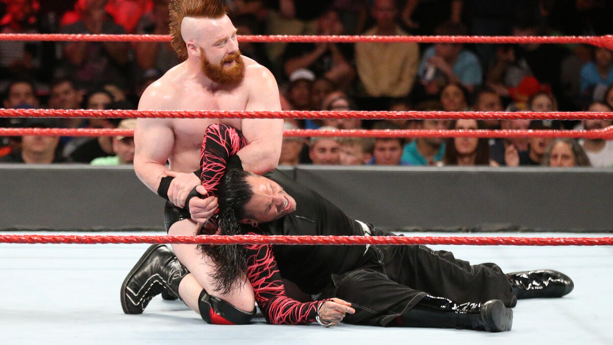 Cesaro & Sheamus retained the Raw Tag Team Championship over The Hardy ...
