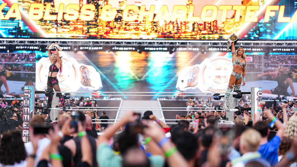 WWE Photo