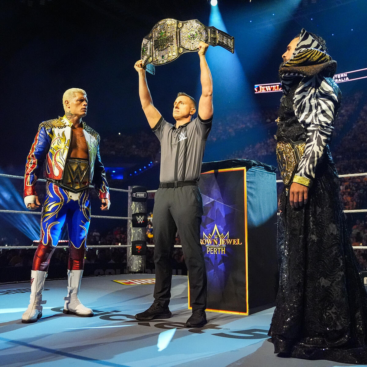 Cody Rhodes vs. Seth Rollins | WWE Crown Jewel Title Match: photosWWE