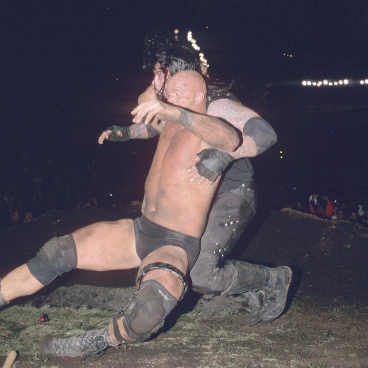 Undertaker Rising Alive Wwe Undertaker Buried Alive Match