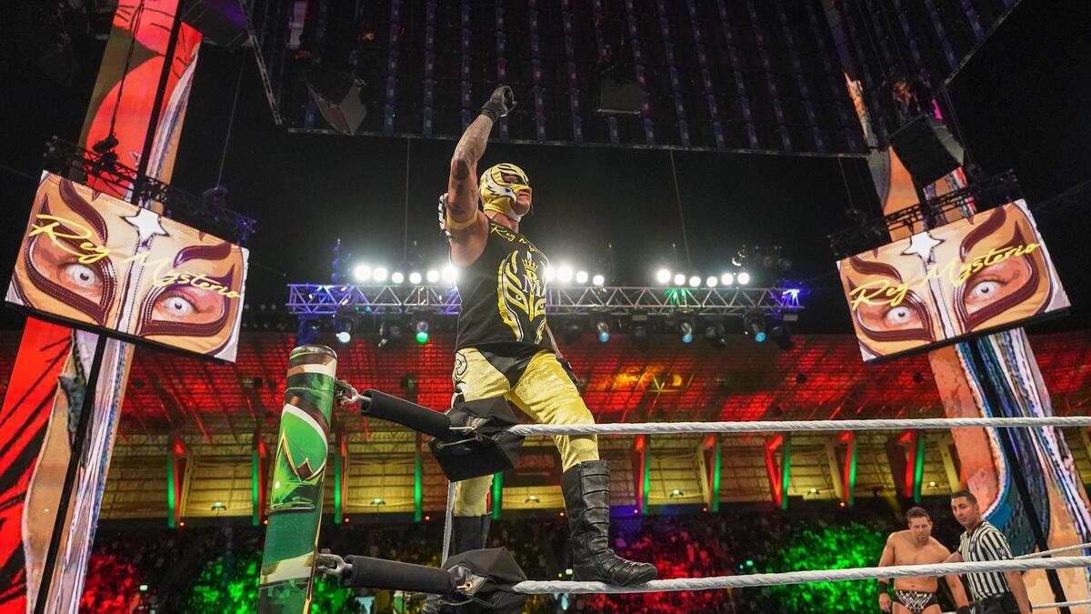 Rey Mysterio vs. The Miz - WWE World Cup Semifinals Match: photos | WWE