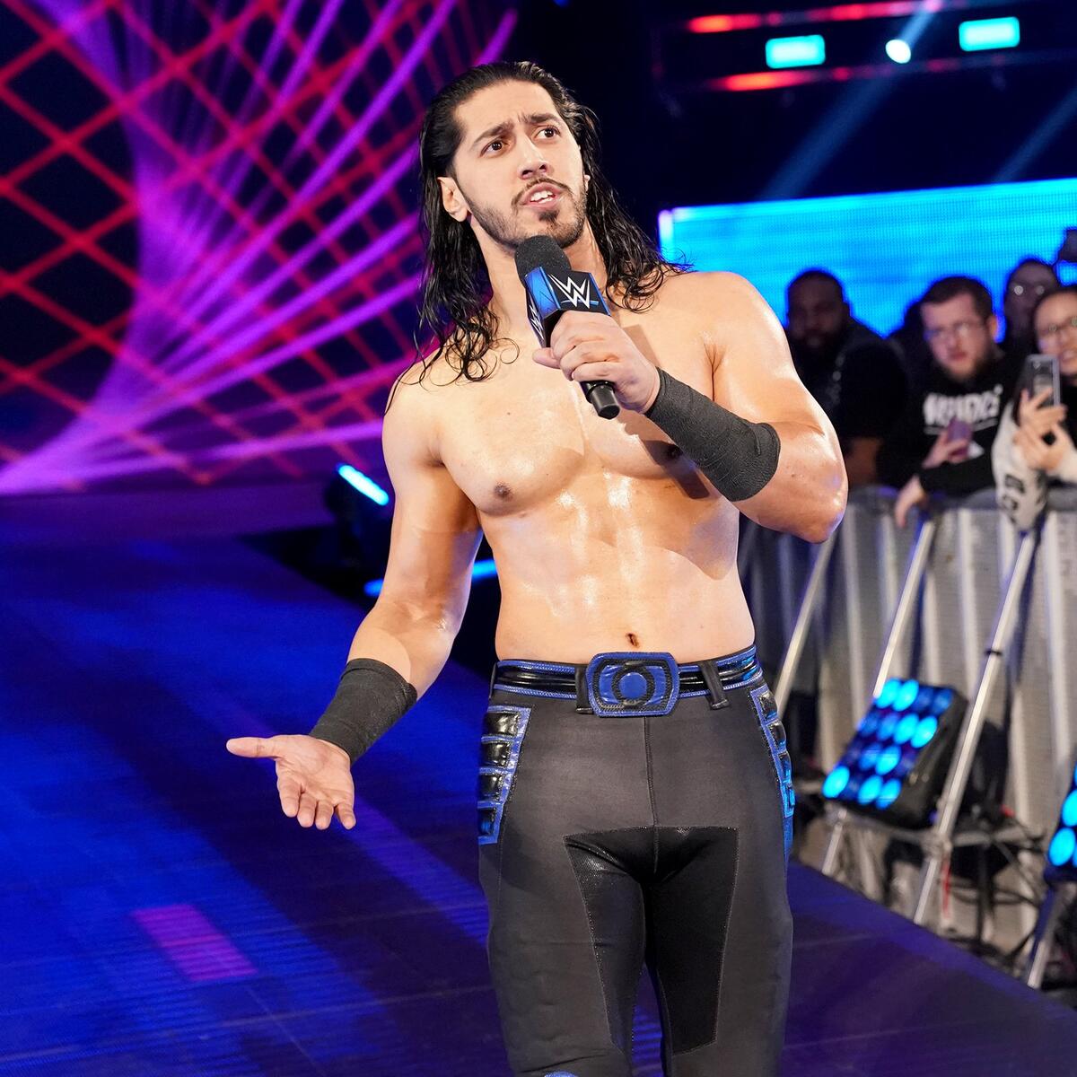 Mustafa Ali reminds everyone that he pinned the WWE Champion.
