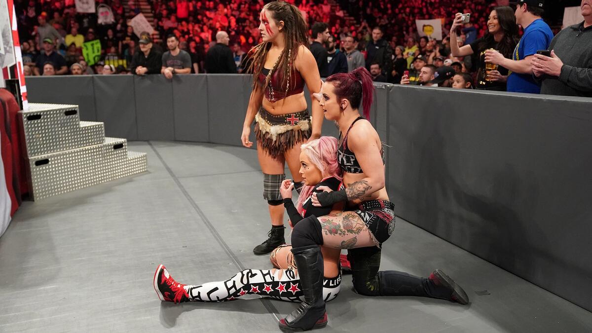 Ronda Rousey vs. Sarah Logan: photos | WWE