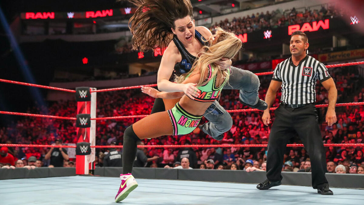 Raw Carmella vs Cross