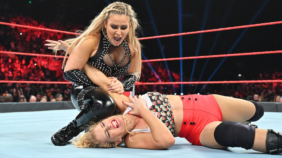 Raw Evans Natalya