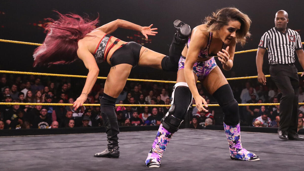 Dakota Kai vs. Kay Lee Ray: Photos | WWE