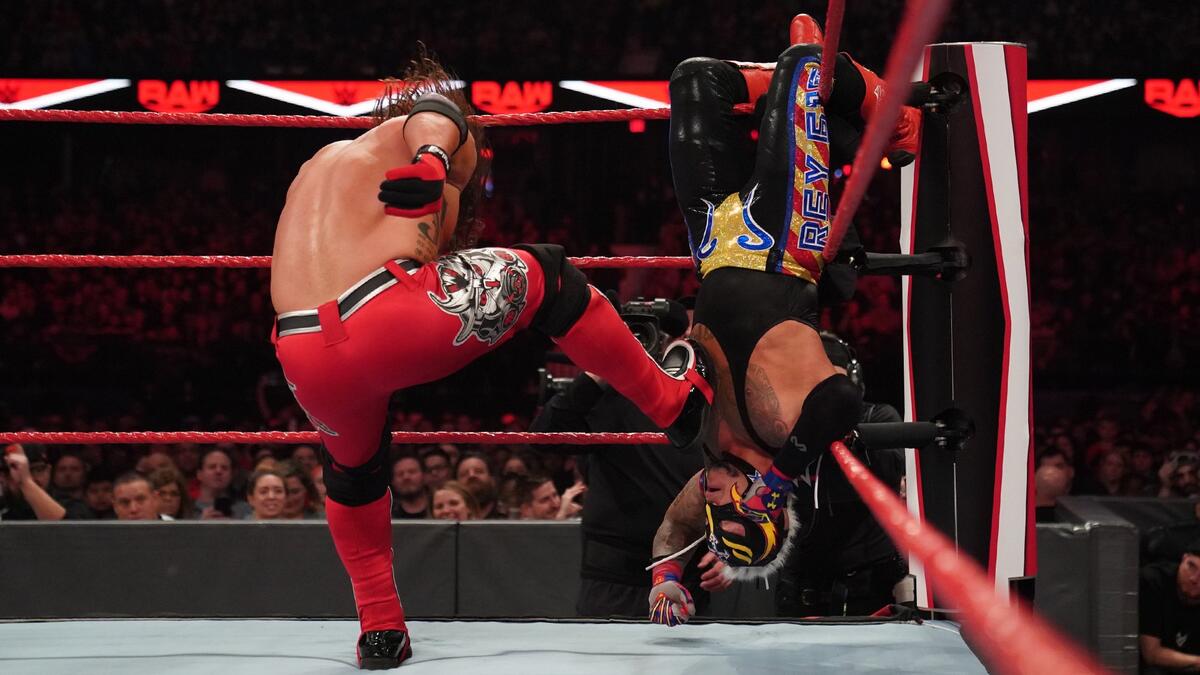 Aj Lee And Rey Mysterio