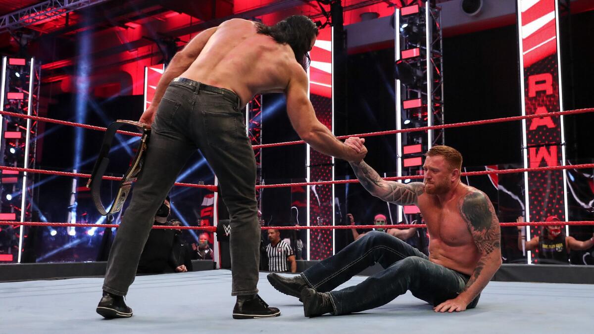 WWE Photo