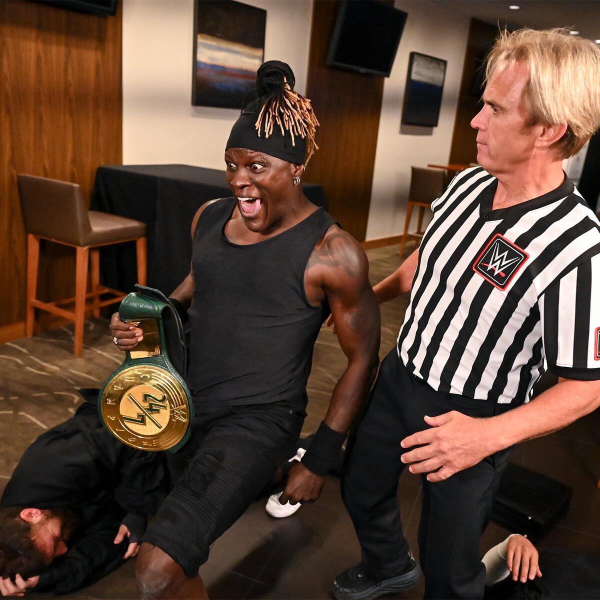 WWE Photo
