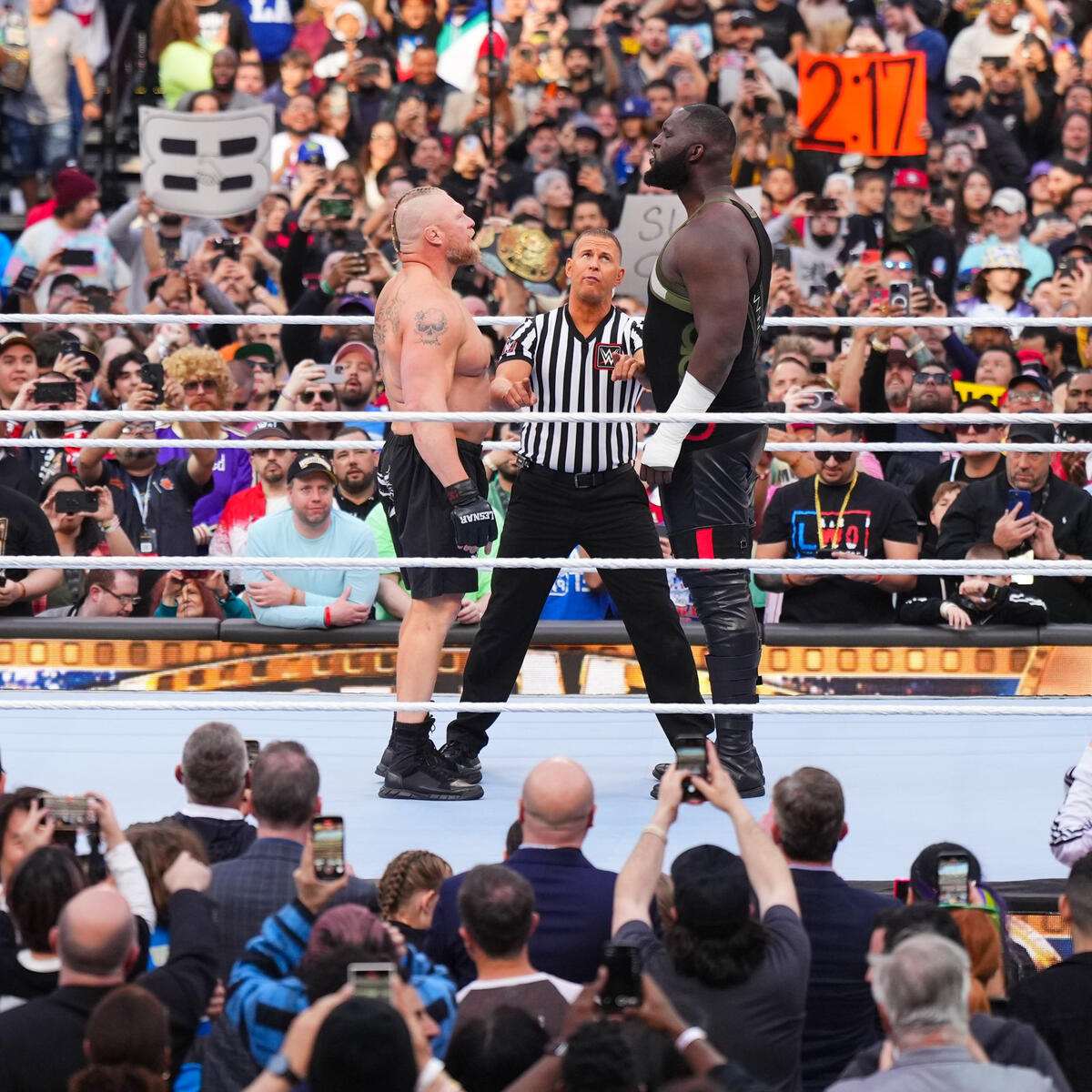 WWE WrestleMania 39 Night 1 Results: 2 title changes; Popular