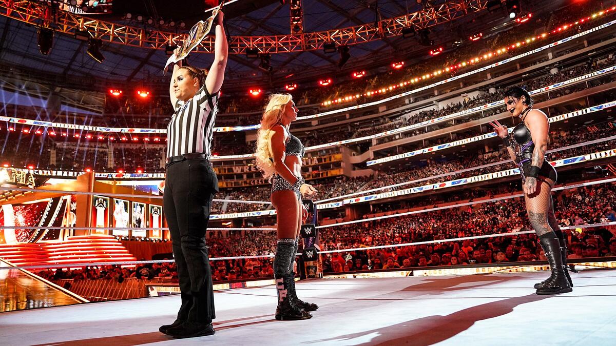WWE Photo