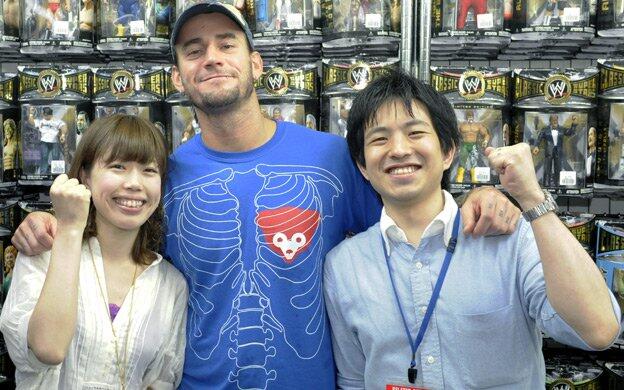 09 Tokyo CM Punk signingWWE