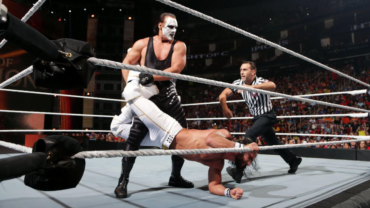 Seth Rollins vs. Sting - WWE World Heavyweight Championship Match: photos | WWE