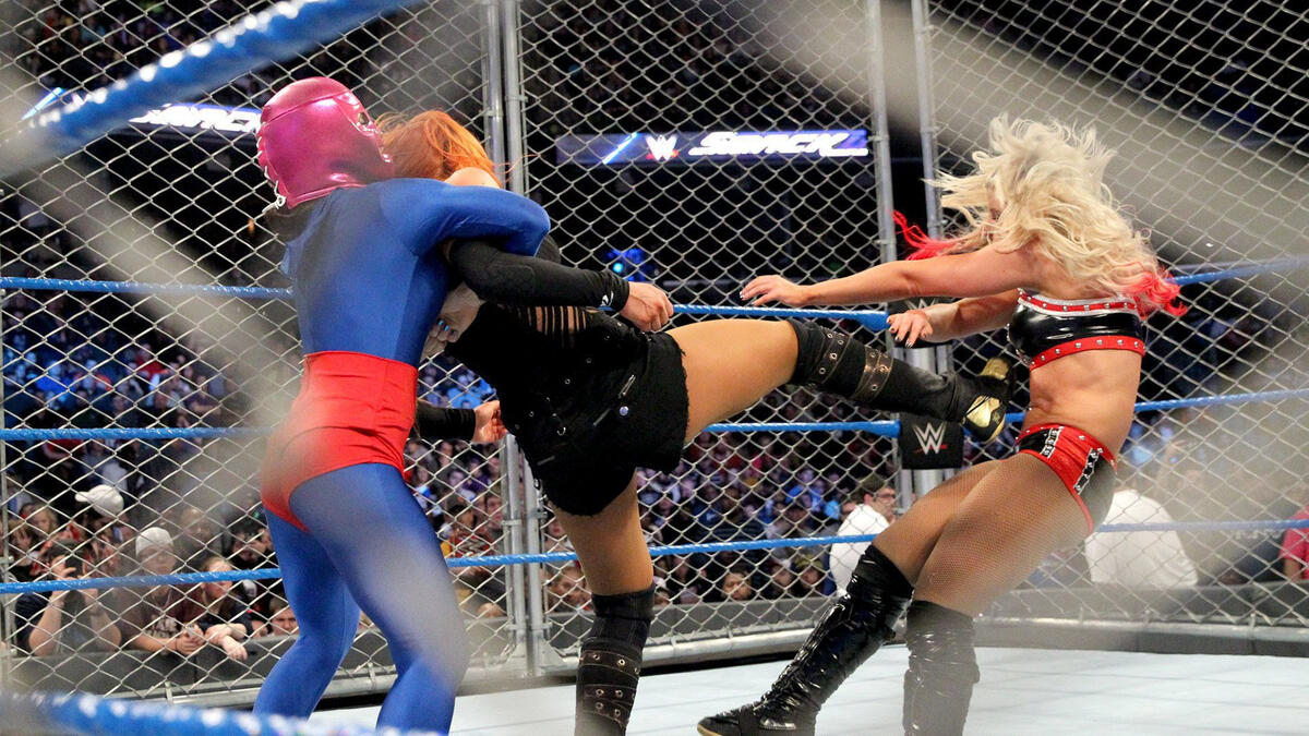 Alexa Bliss vs. Becky Lynch in a Steel Cage match for the Women's Title  announced for next week - Diva Dirt