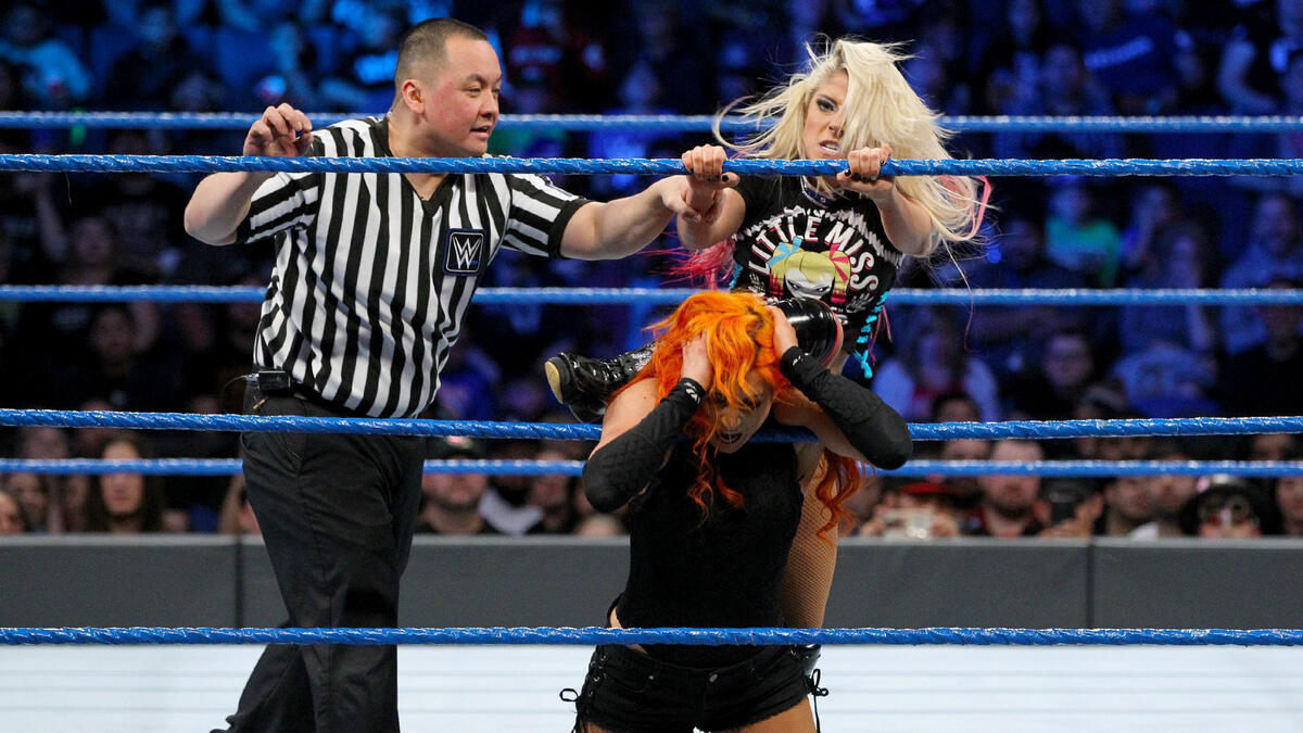 WWE SmackDown Live results (Jan. 17, 2017): Becky Lynch vs. Alexa Bliss -  Cageside Seats