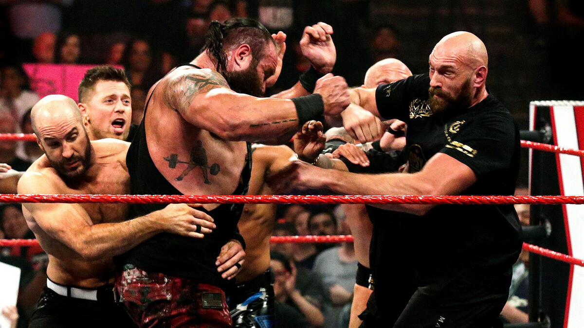 Braun Strowman and boxing champion Tyson Fury in huge brawl Raw, Oct