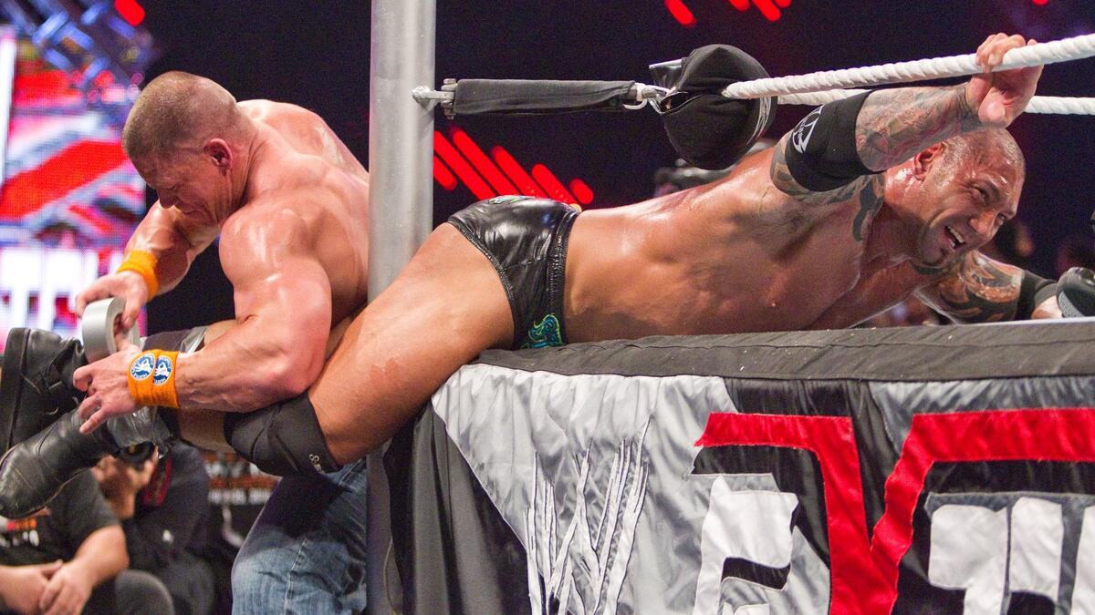Dramatic Last Man Standing endings: WWE Top 10, Oct. 1, 2023 | WWE