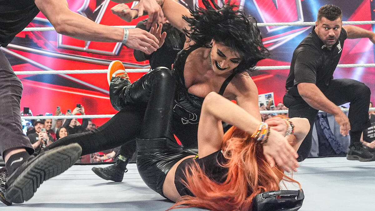 Becky Lynch and Rhea Ripley engage in a massive brawl: Raw highlights ...