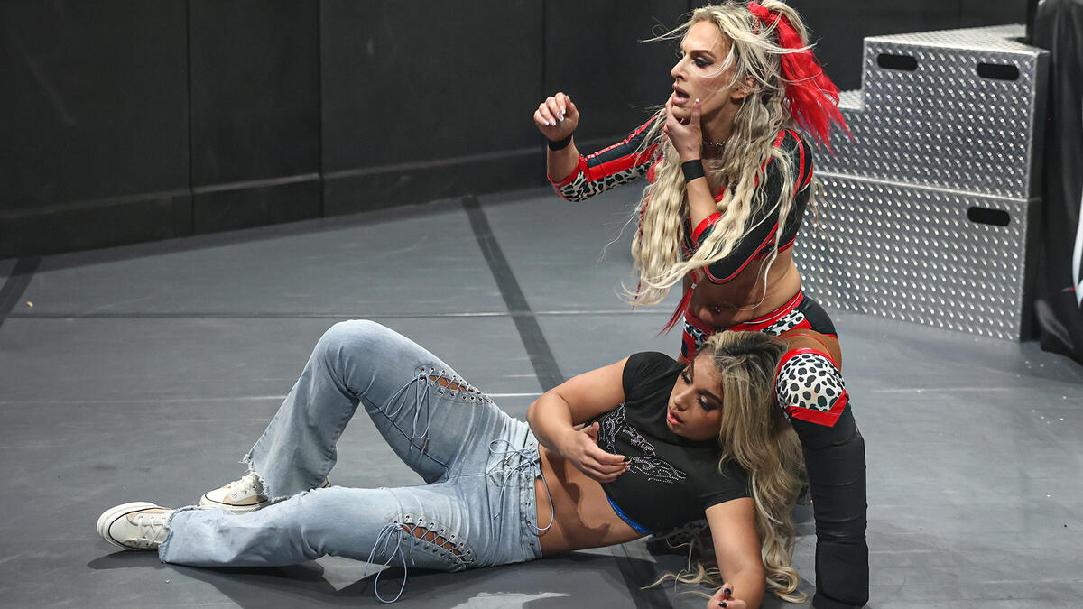 Thea Hail sacrifices herself to a Jaida Parker attack: NXT