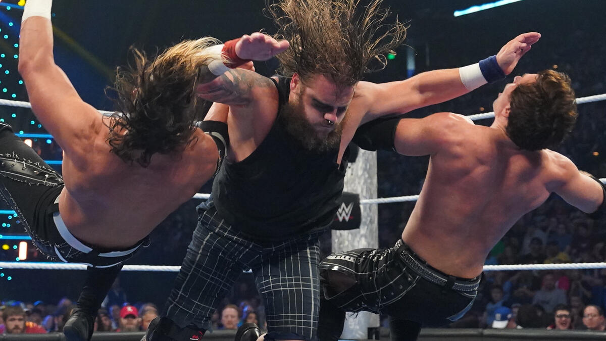 Machine Gun Smack The Wyatt Sicks destroy the Motor City Machine Guns: SmackDown ...
