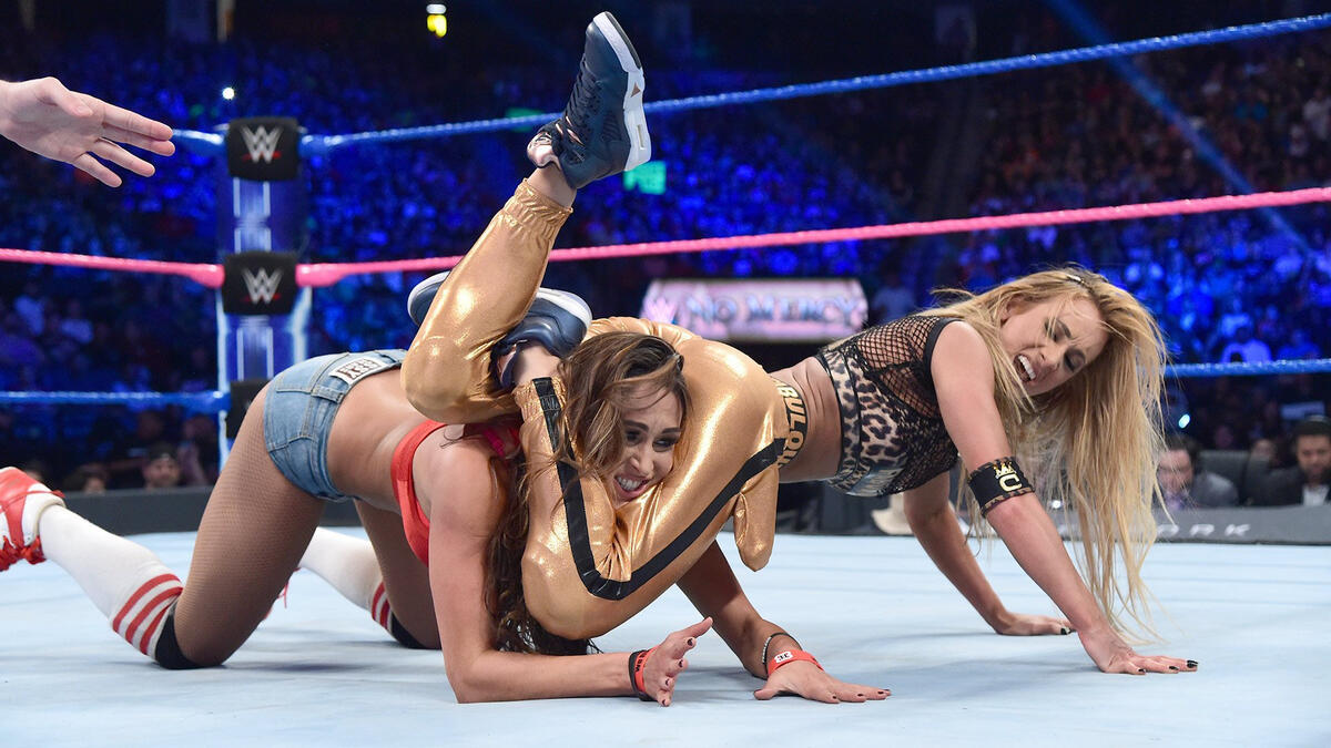 Top 25 Hot Photos of WWE Divas You NEED To See.