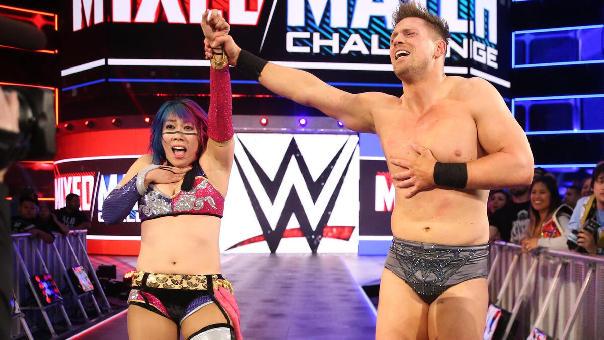 WWE superstar Miz almost beats the buzzer to win the Ruffles All
