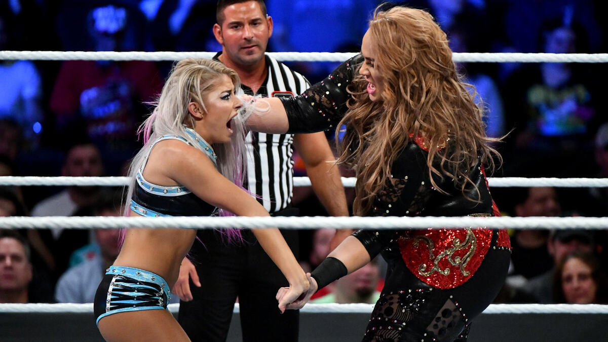 leje pause Dyrt Nia Jax vs. Alexa Bliss Raw Womens Championship Match: photos | WWE