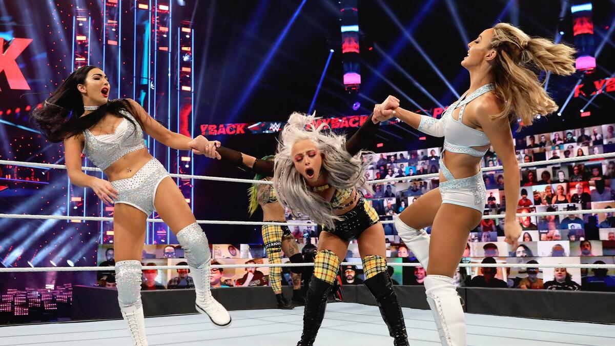The Riott Squad def. The IIconics (Kickoff Match) | WWE