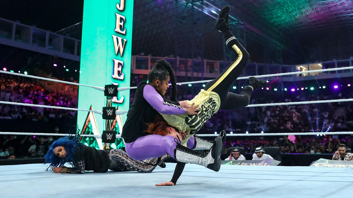 Becky Lynch vs. Bianca Belair vs. Sasha Banks -- SmackDown Women&#39;s Title Triple Threat Match: photos | WWE