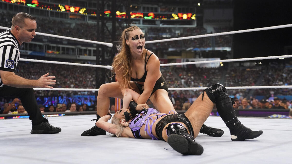 Liv Morgan vs. Ronda Rousey -- SmackDown Women's Title Match: photos | WWE
