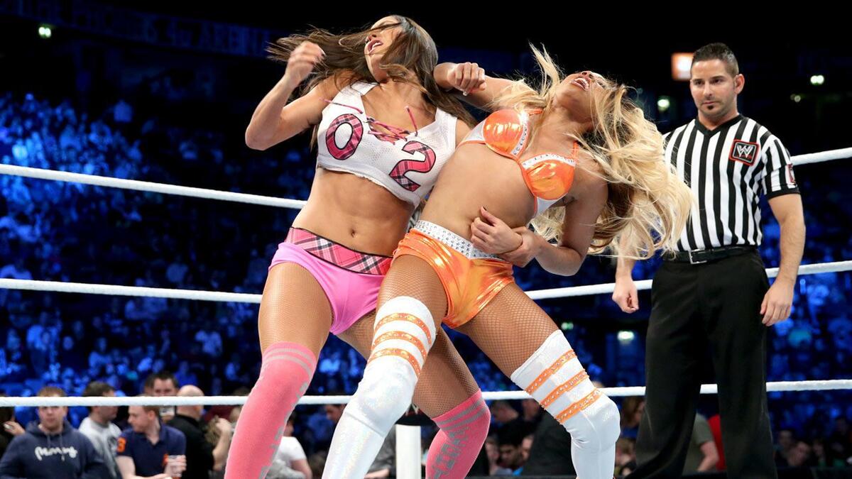 The Bella Twins vs. The Funkadactyls: photos | WWE