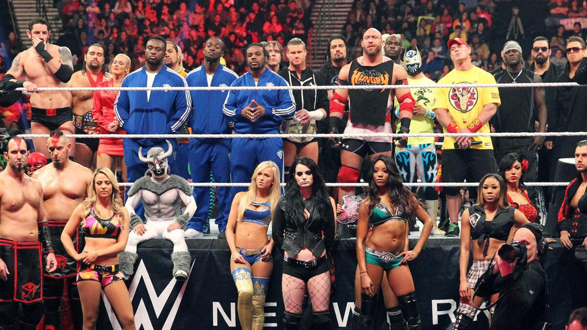 The Authority addresses the WWE roster: photos WWE.