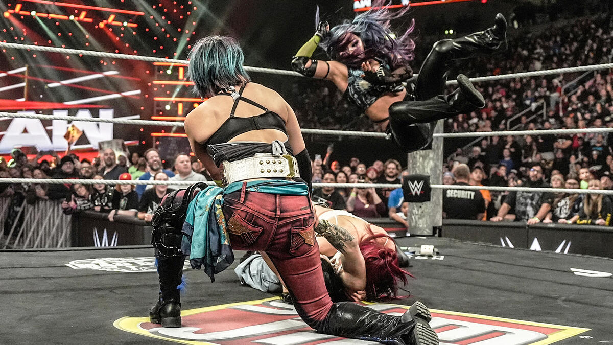 The Kabuki Warriors ATTACK Rhea Ripley and IYO SKY: Raw highlights Dec ...