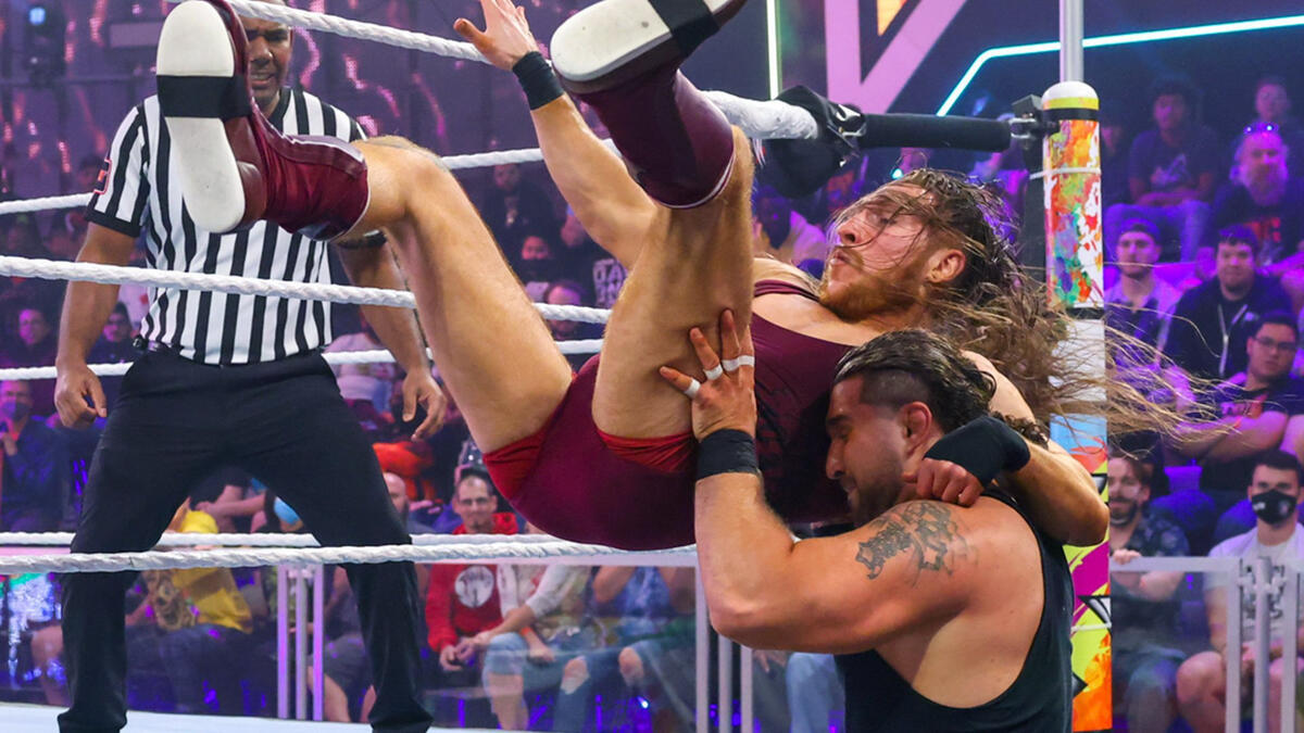 WWE NXT 2.0 Results (11/01/22): AJ Styles; Crowbar On A Pole 68