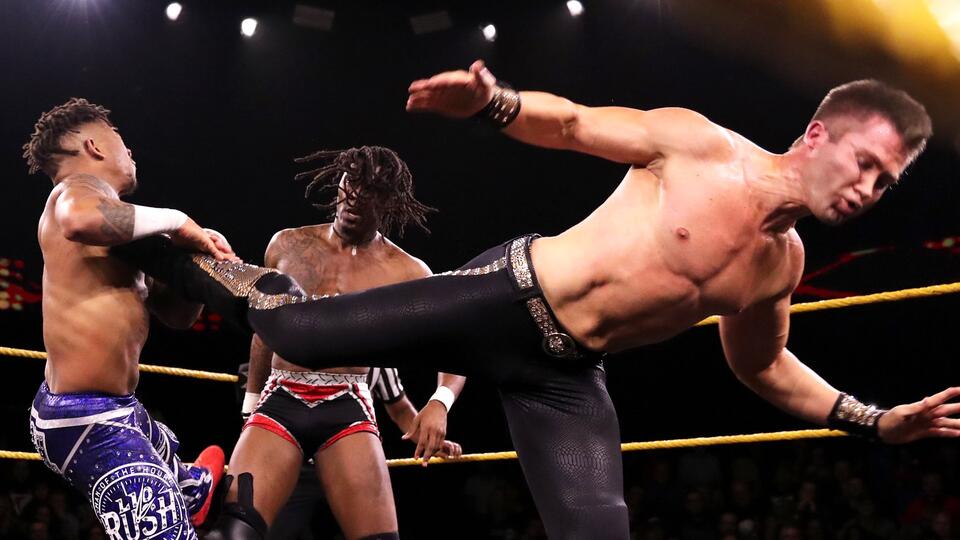 WWE Photo