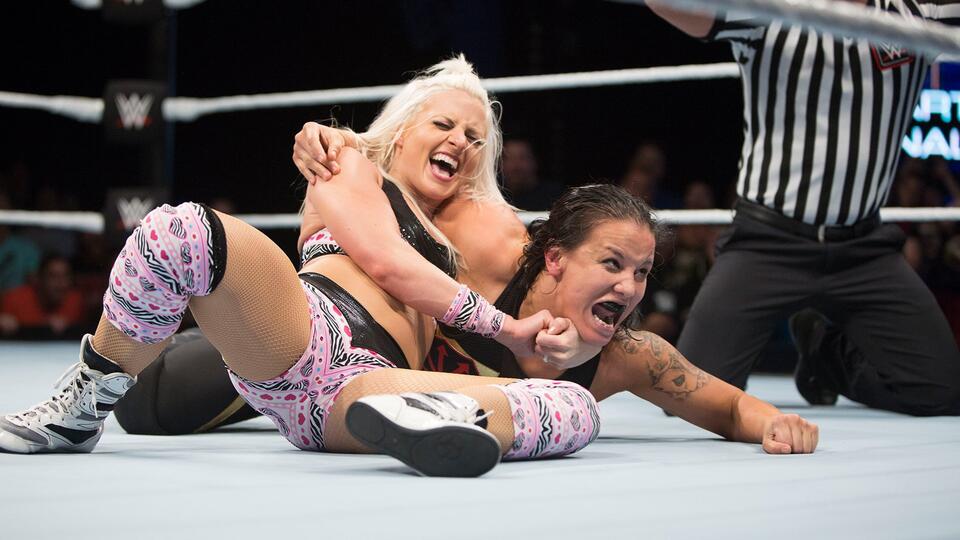 WWE Photo