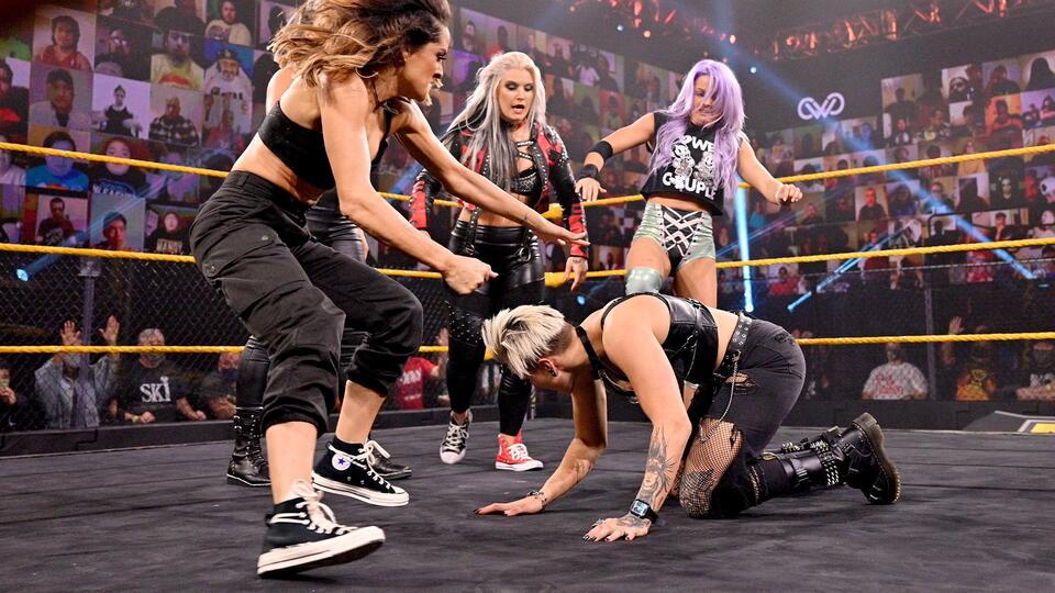 WWE Photo