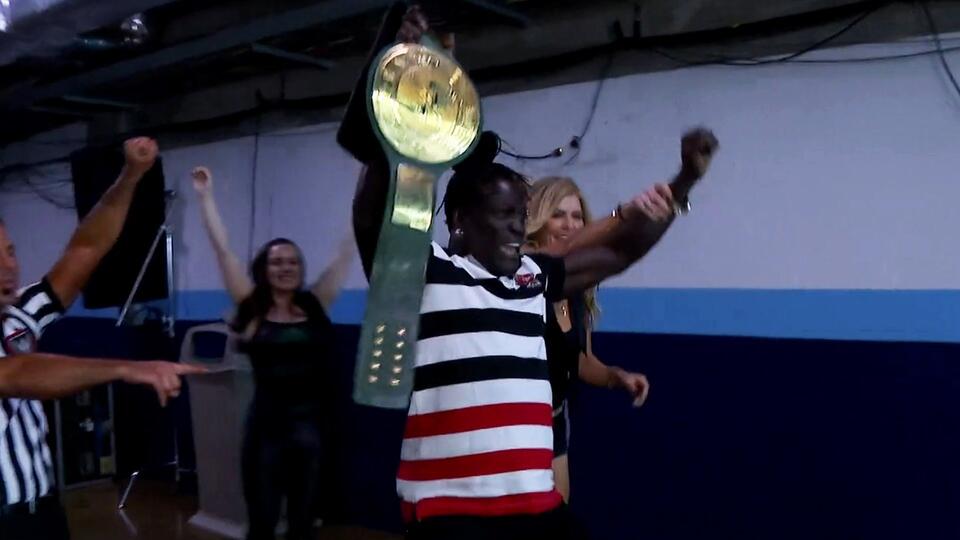 WWE Photo